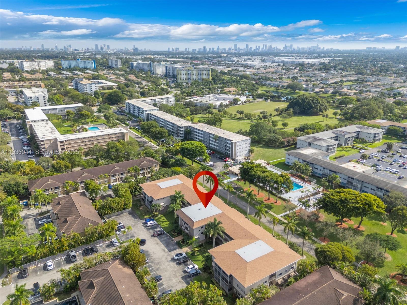 HILLCREST COUNTRY CLUB AP - Residential