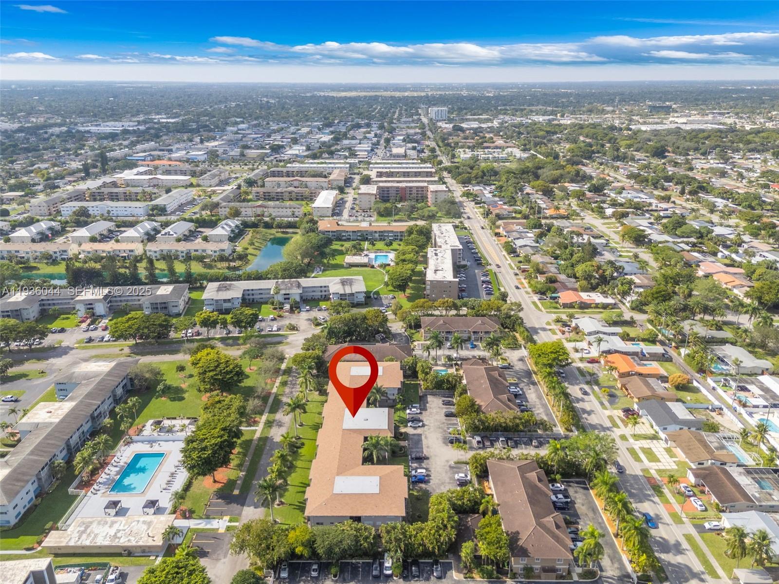 HILLCREST COUNTRY CLUB AP - Residential