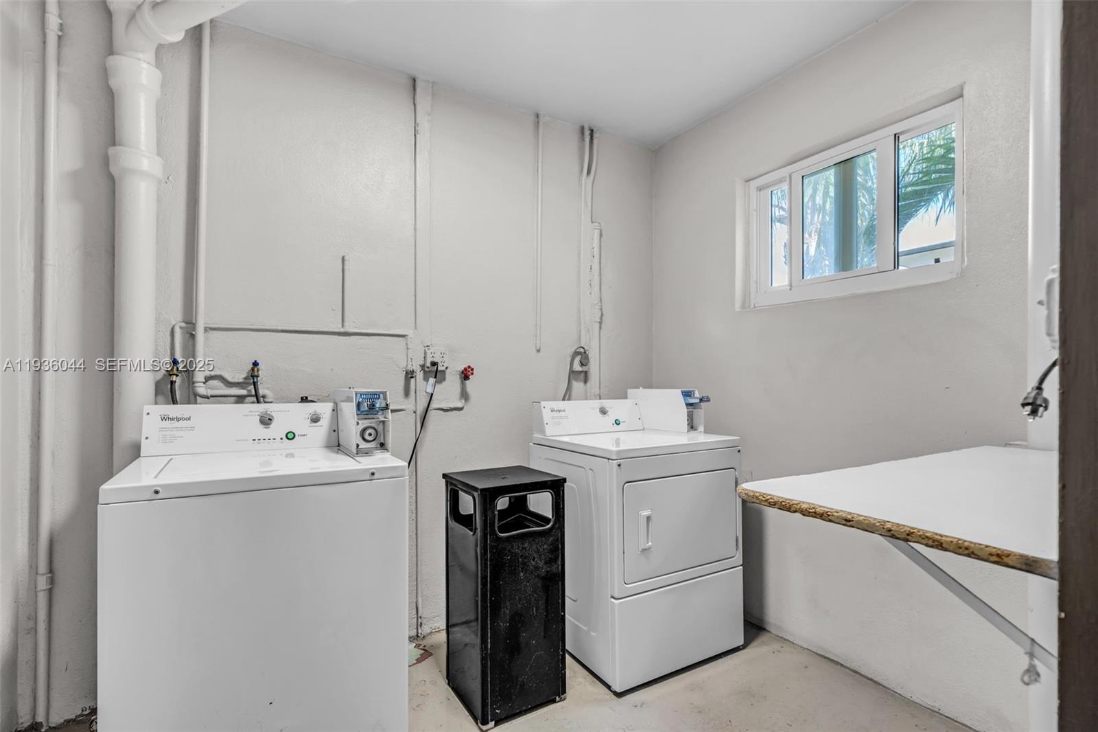 HILLCREST COUNTRY CLUB AP - Residential