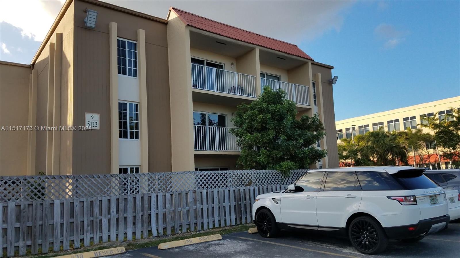 NEW LISTING BEST PRICE IN BUILDING!!!! LARGE 1/1 CERAMIC AND WOOD FLOORS. LARGE BALCONY. LAUNDRY FACILITIES AT HALLWAY. SUPER LOCATION, WALK TO CAFES, RESTAURANTS, ETC...CENTRALLY LOCATED AT DORAL NEXT TO EXPRESSWAYS AND MORE. NO ELEVATOR APARTMENT ON SECOND FLOOR.NOVE IN WITH FIRST MONTH AND A FLAT FEE SECURITY!!! READ BROKER'S REMARKS!!!!!!