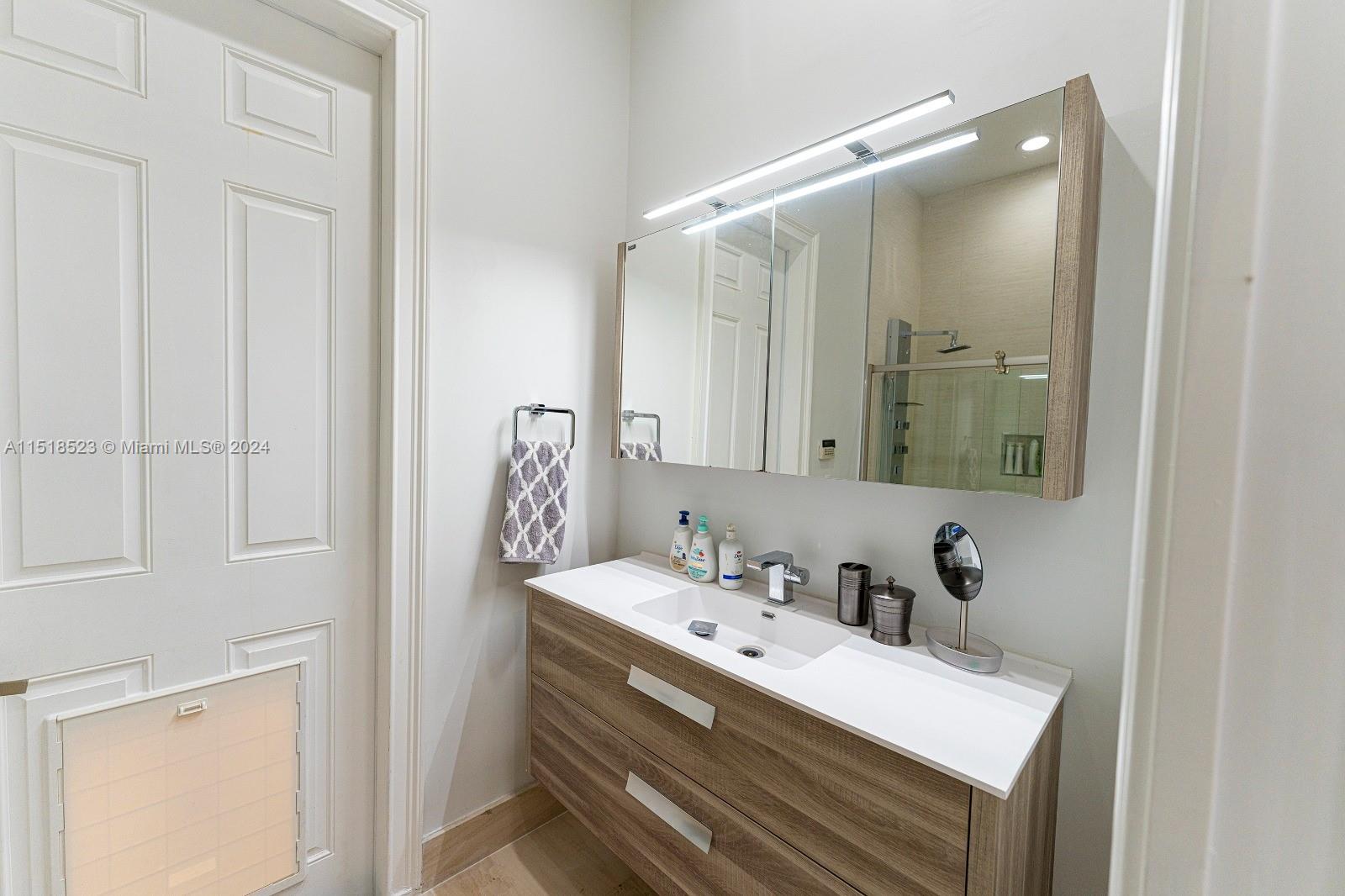 THREE ISLANDS 3RD SEC - Residential Lease