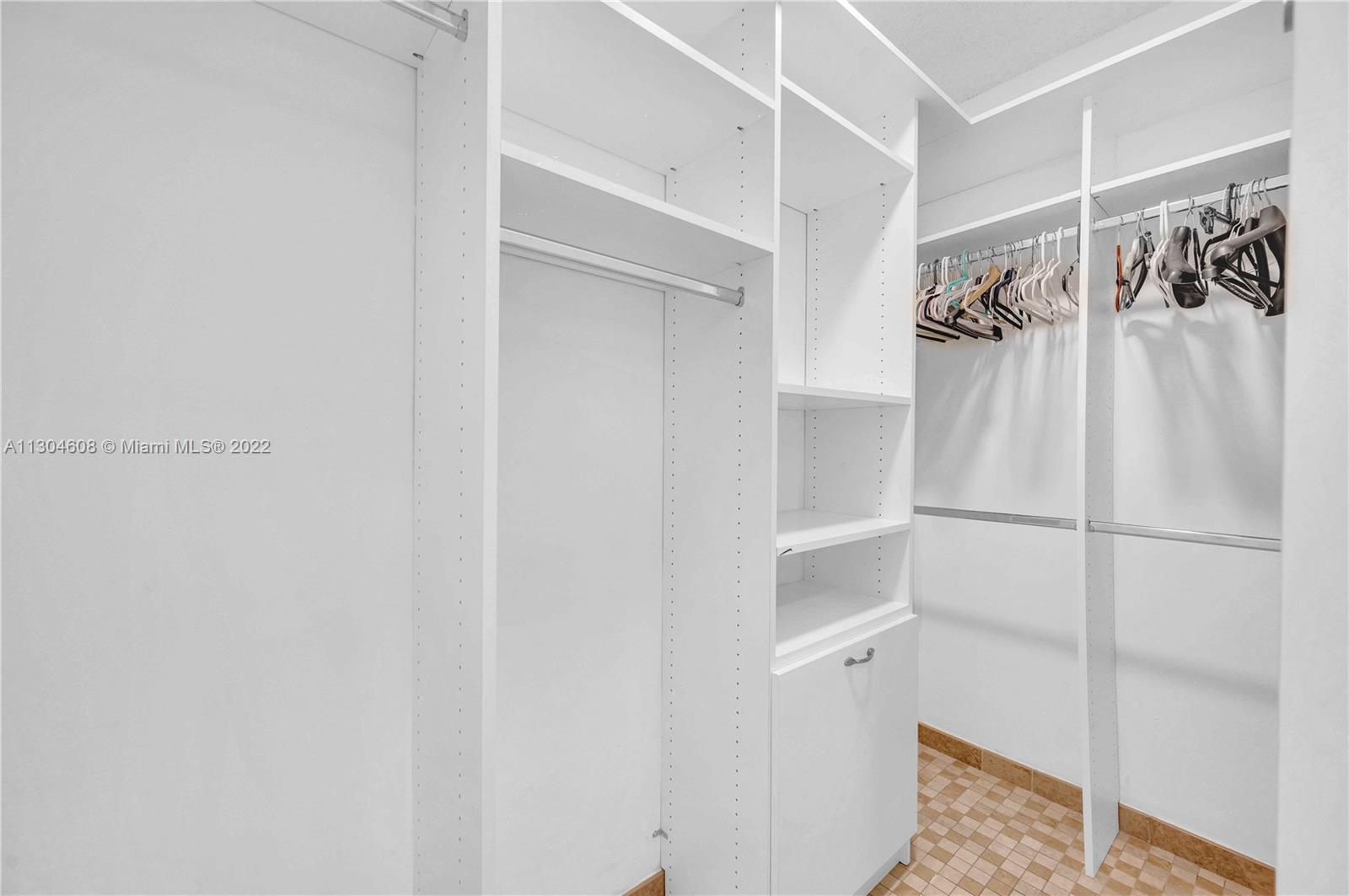 NEW LAND GARDENS CONDO - Residential Lease