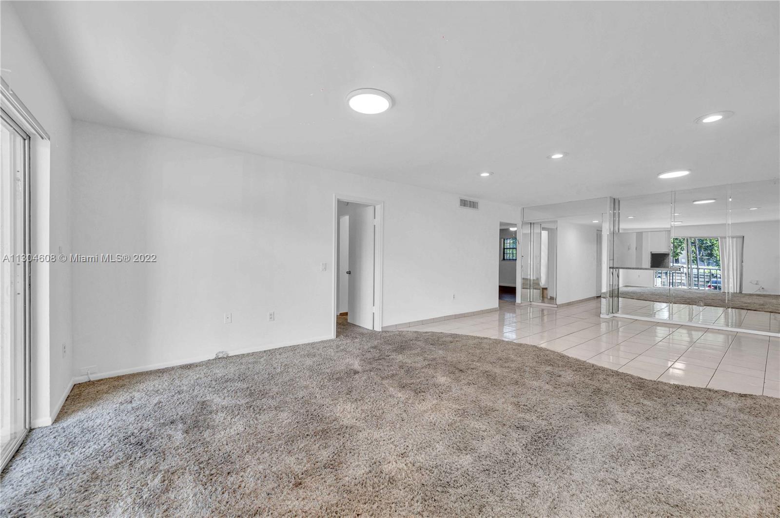 NEW LAND GARDENS CONDO - Residential Lease