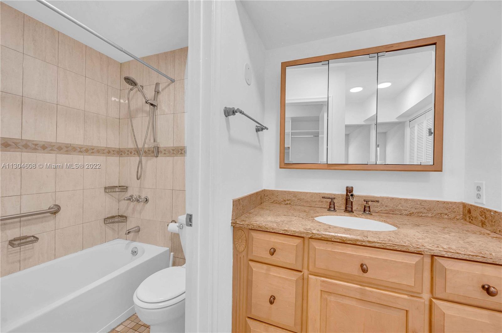 NEW LAND GARDENS CONDO - Residential Lease