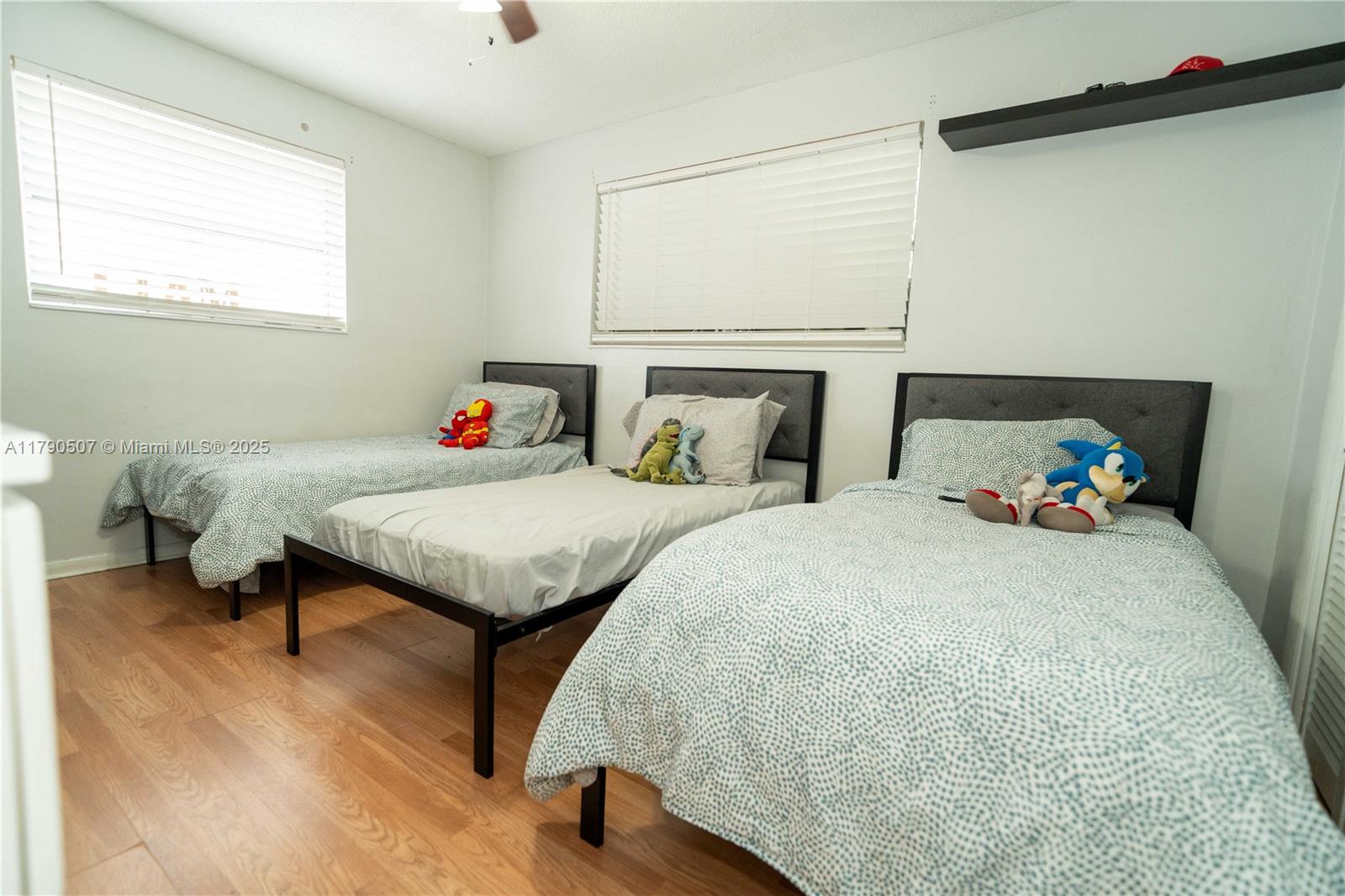 SUNSHINE VILLAS - Residential