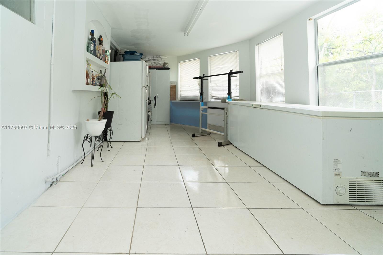 SUNSHINE VILLAS - Residential