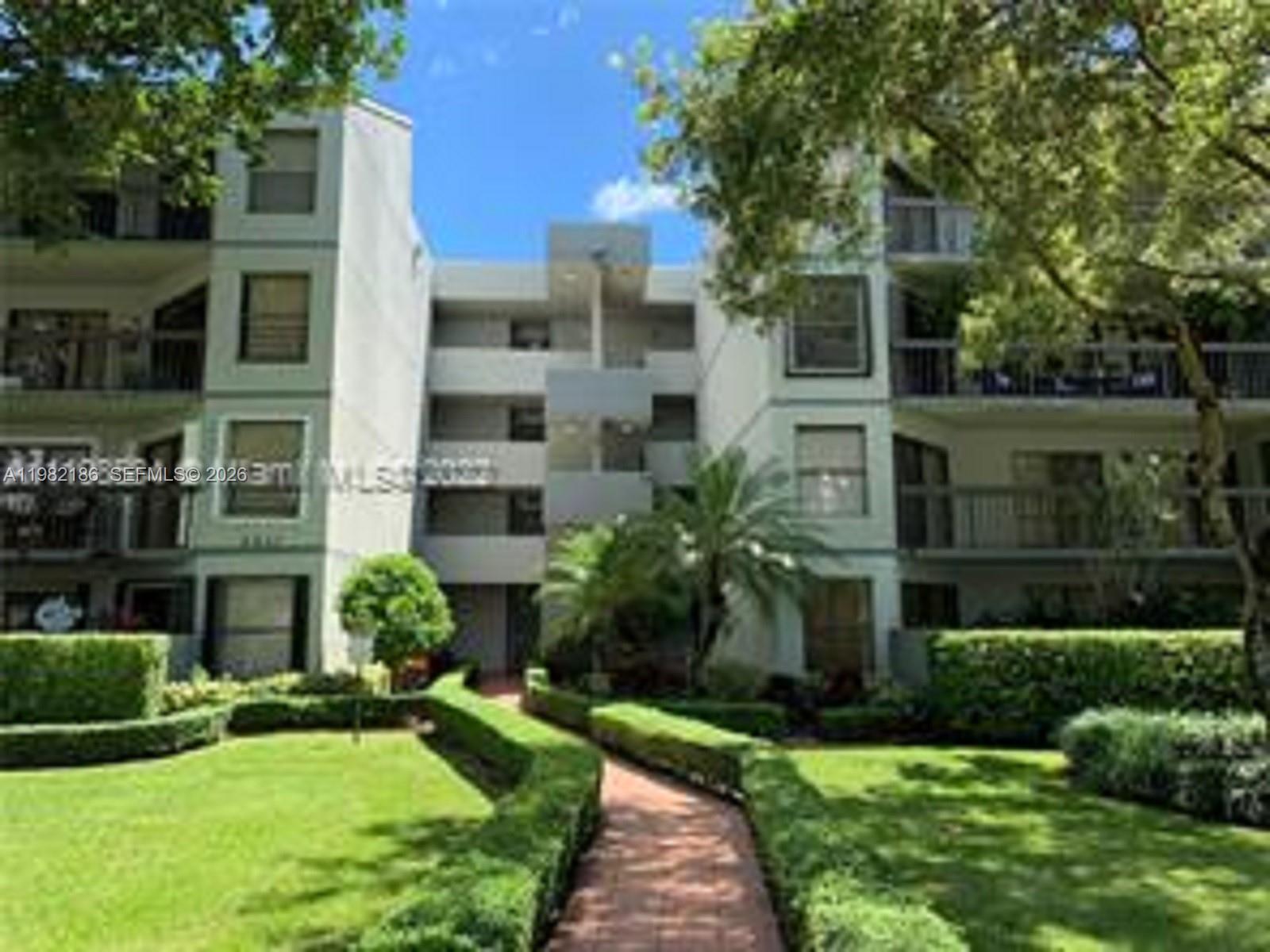 CALUSA CLUB VILG BLDG D - Residential Lease