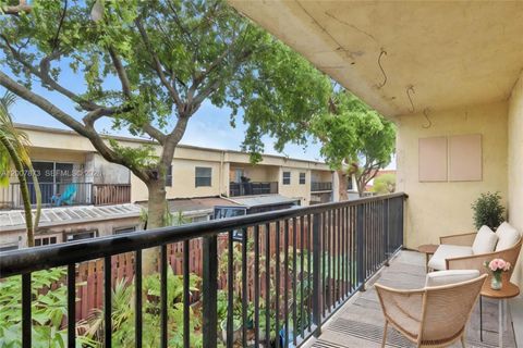 Tiny photo for 4165 SW 66th Ter #109, Davie, FL 33314 (MLS # A12007873)