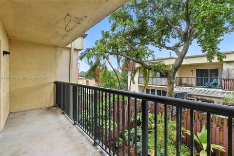 Tiny photo for 4165 SW 66th Ter #109, Davie, FL 33314 (MLS # A12007873)