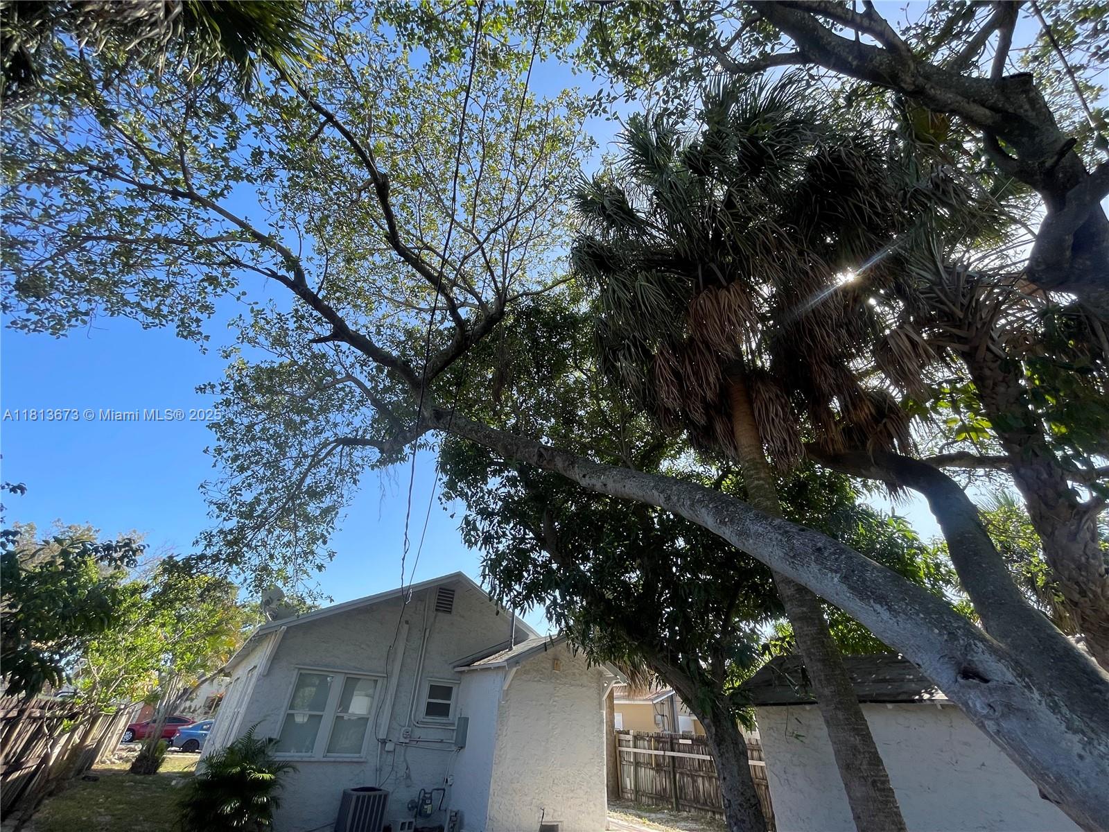 NORTH PALM BCH 4 - Residential