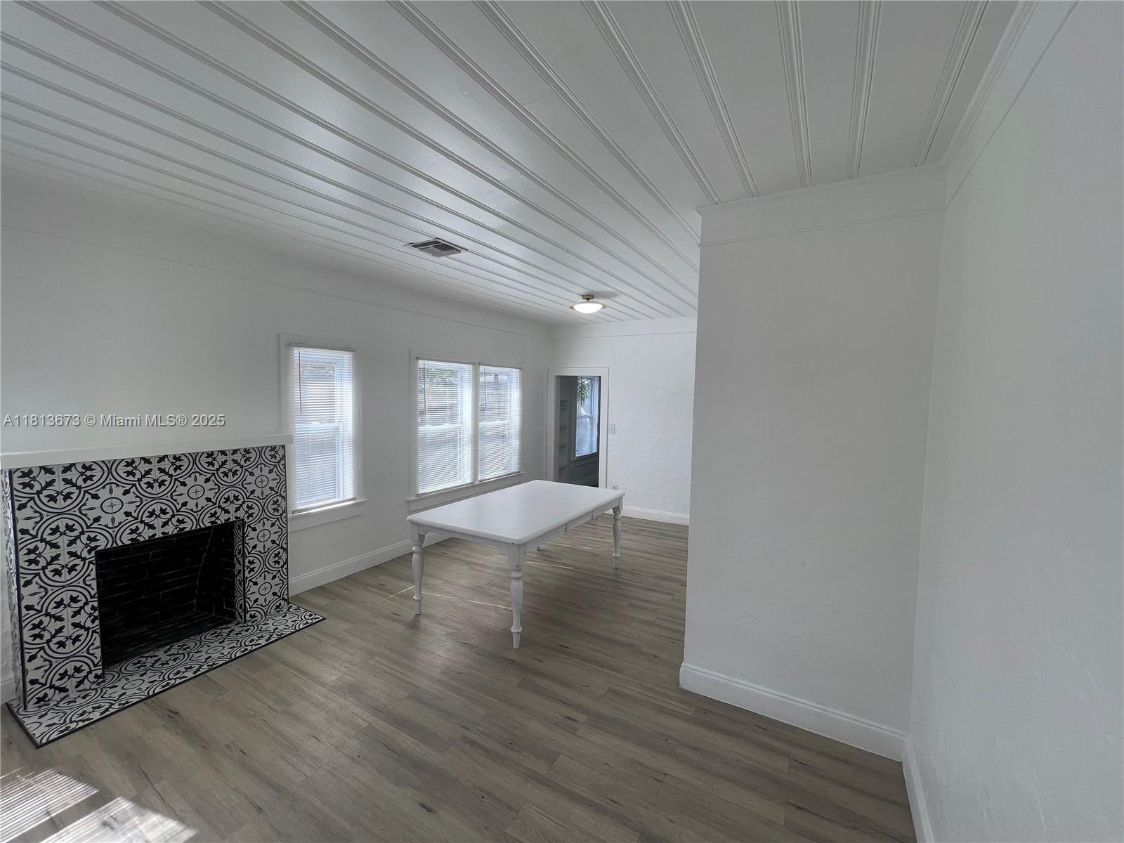 NORTH PALM BCH 4 - Residential