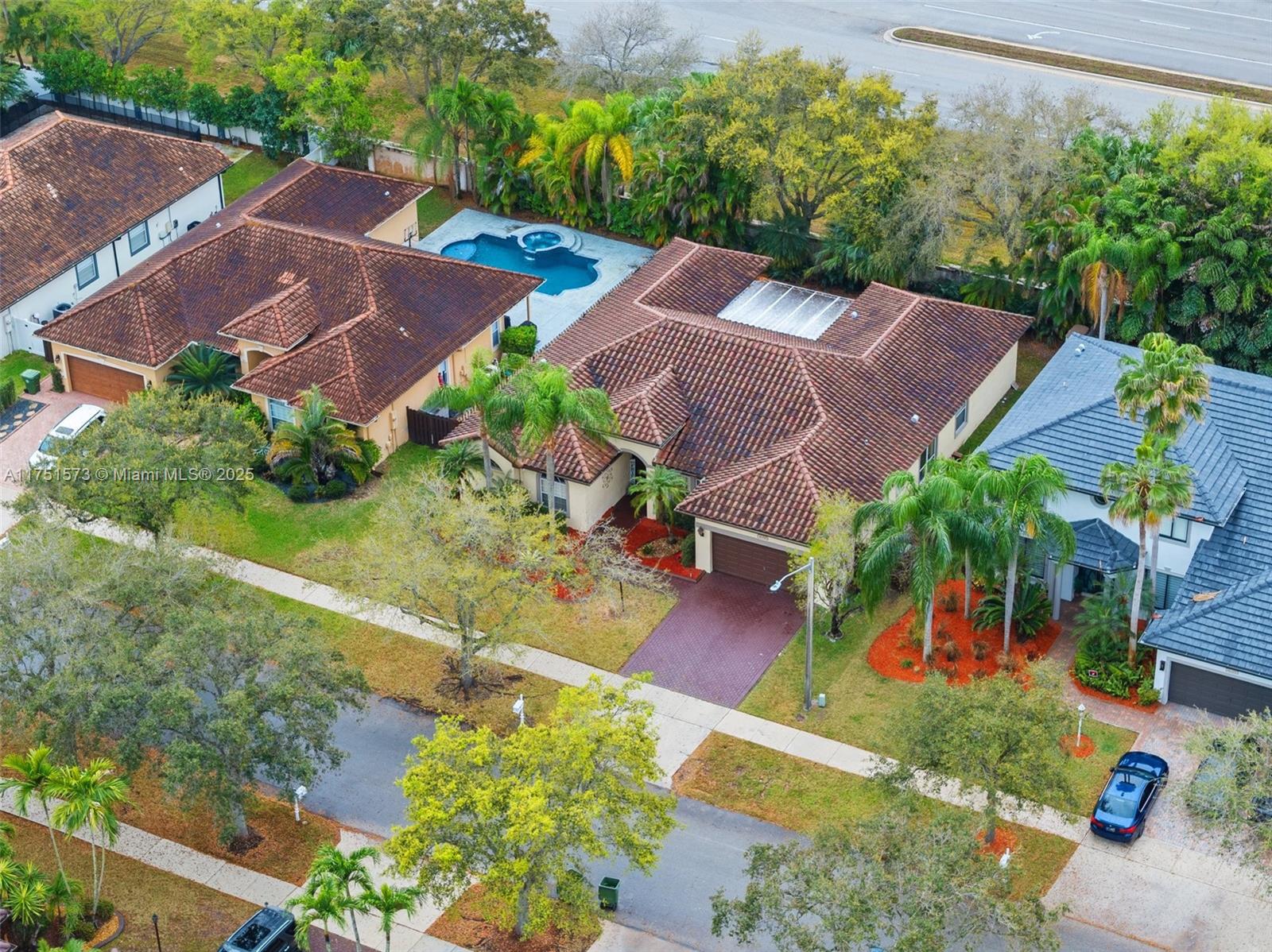 STONERIDGE LAKE ESTATES P - Residential