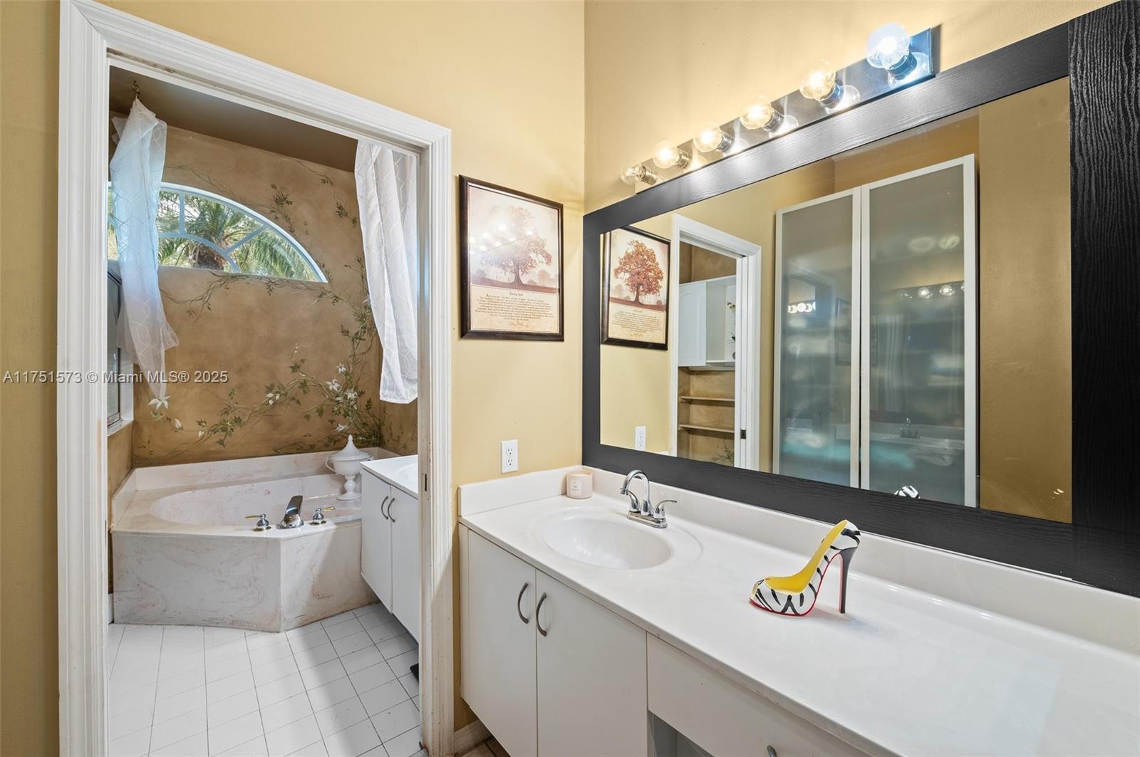 STONERIDGE LAKE ESTATES P - Residential