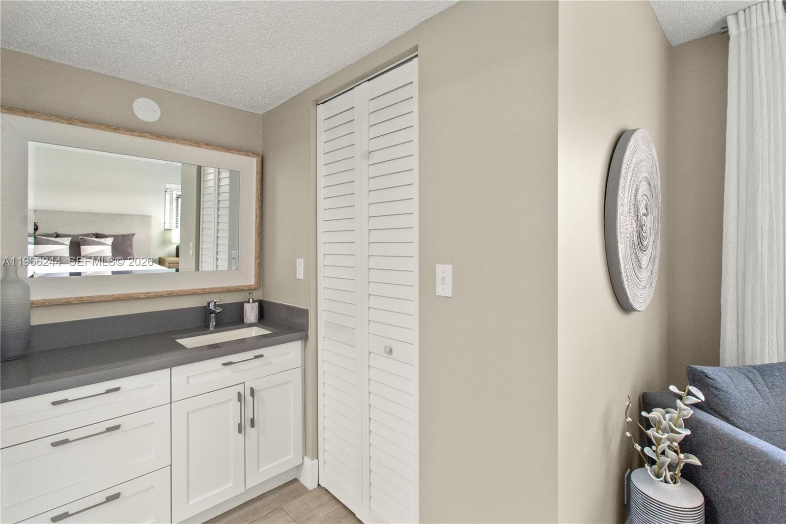 ASPEN CONDO - Residential