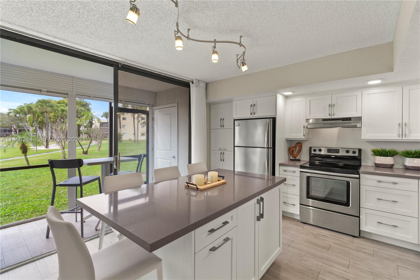 ASPEN CONDO - Residential