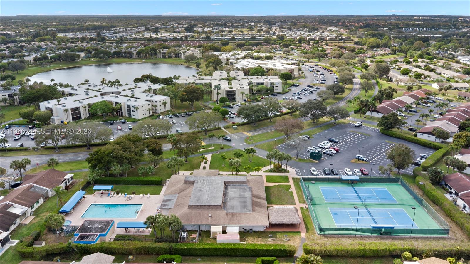 ASPEN CONDO - Residential