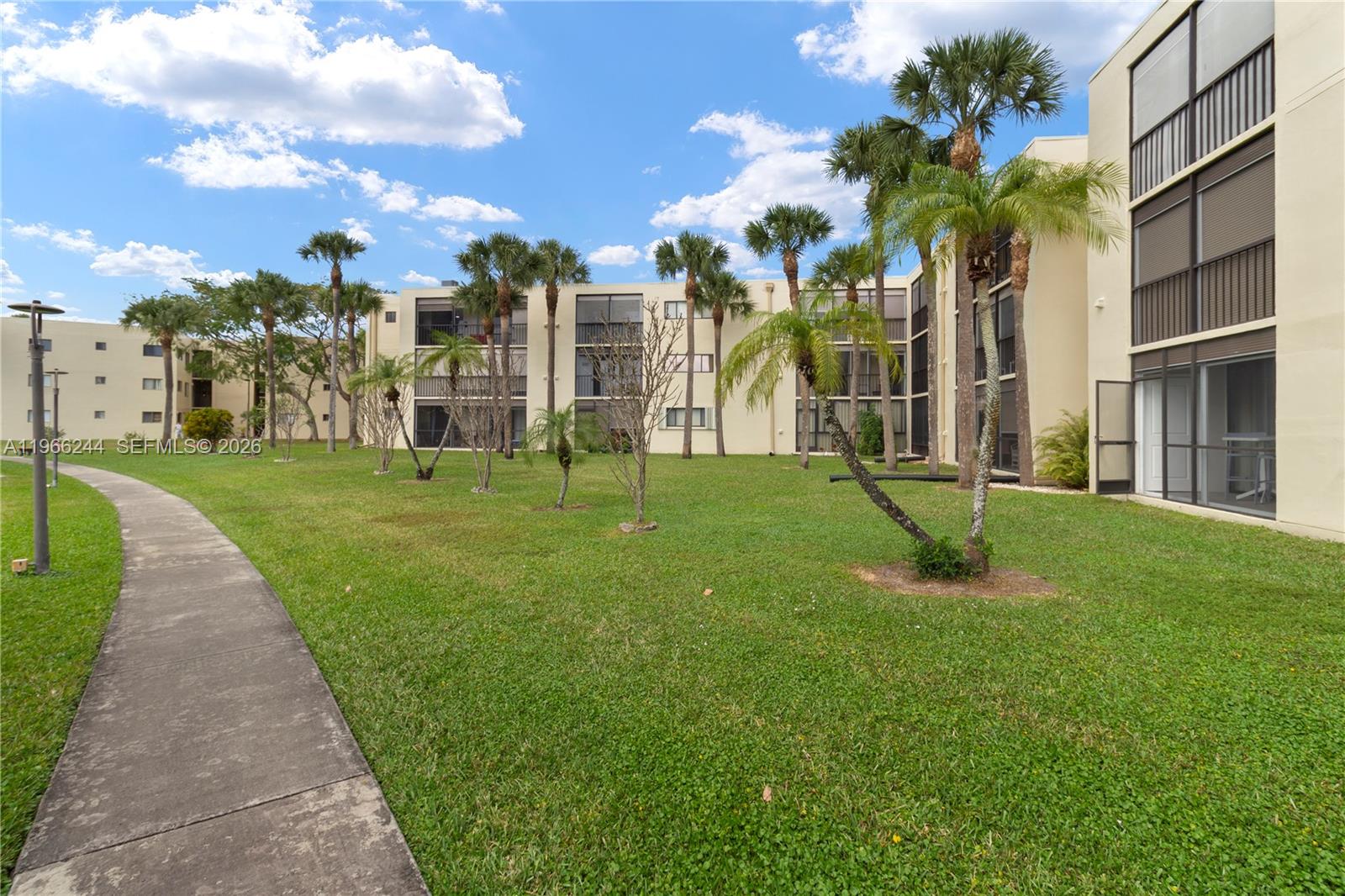 ASPEN CONDO - Residential