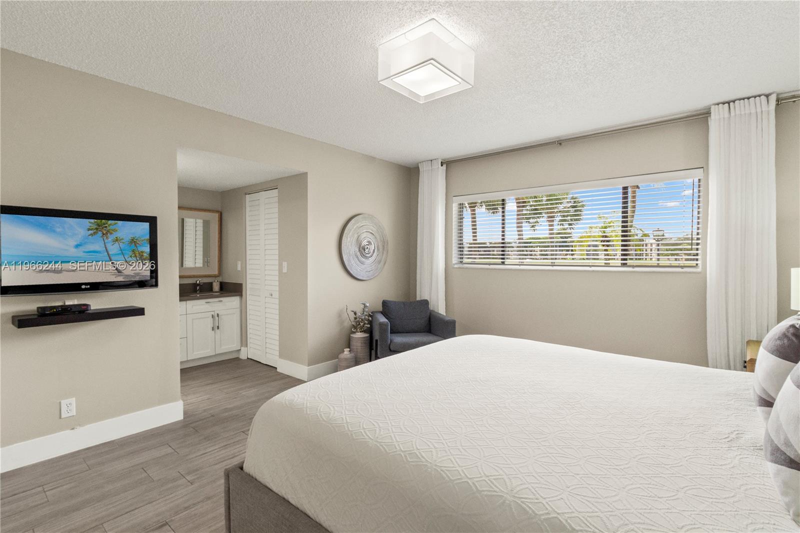 ASPEN CONDO - Residential