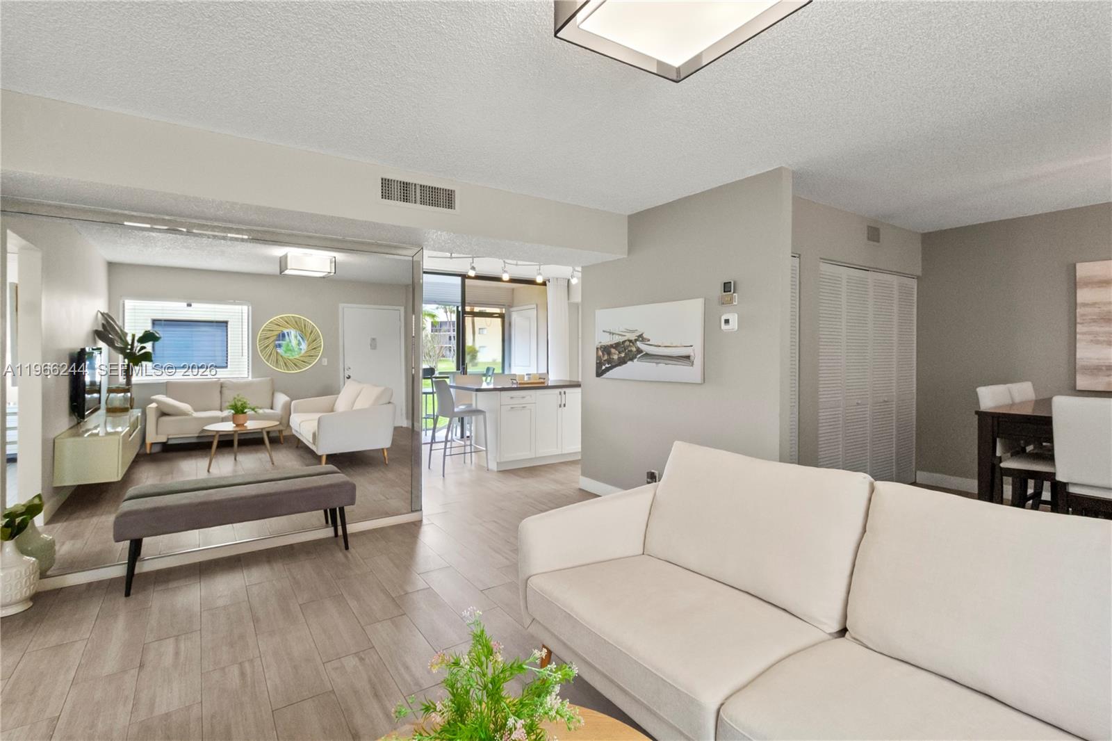 ASPEN CONDO - Residential