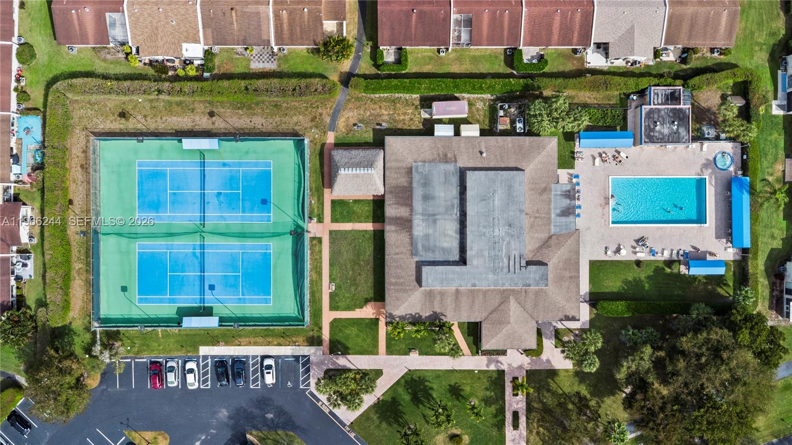 ASPEN CONDO - Residential