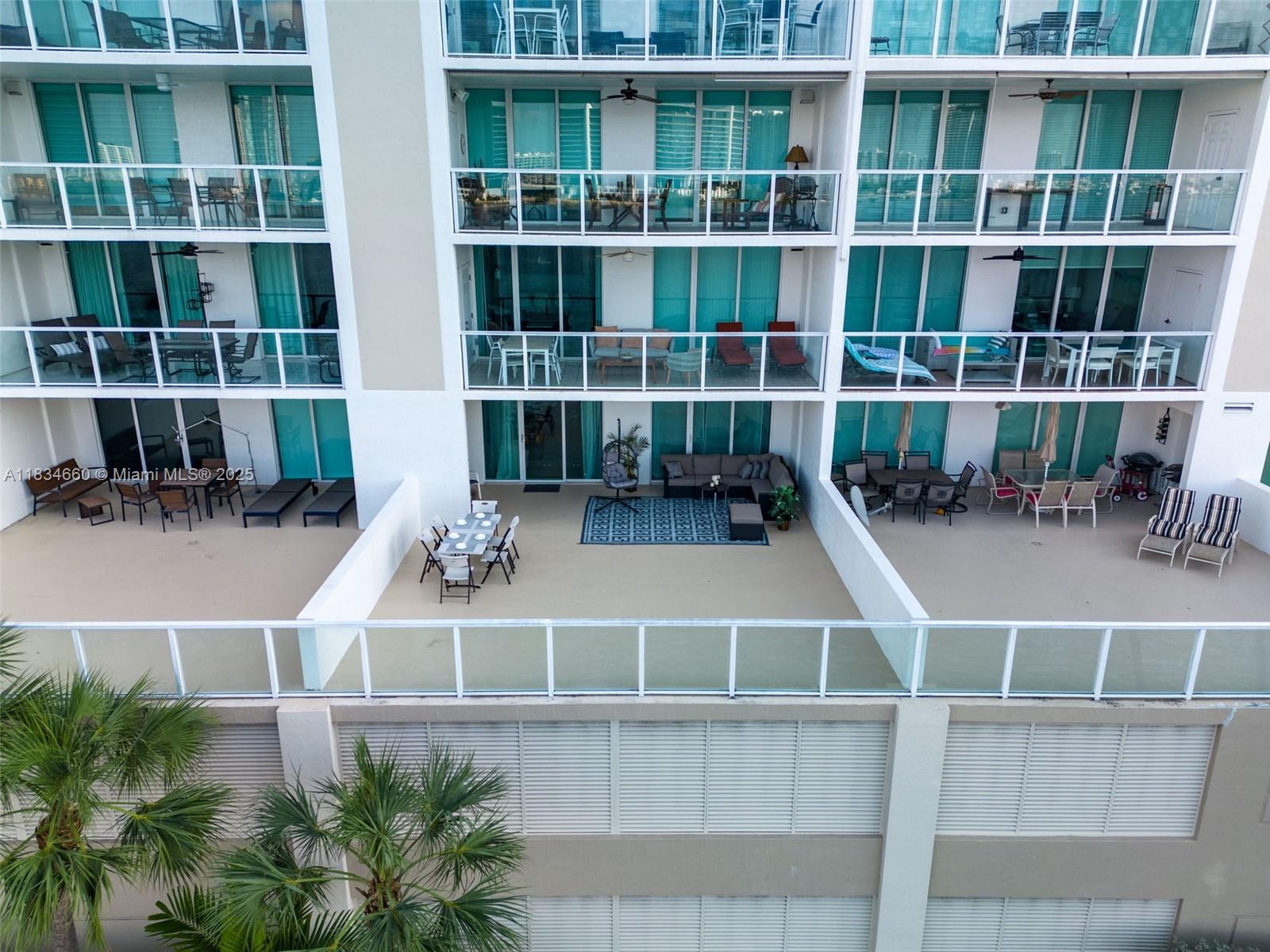 18100 N Bay Rd 709
