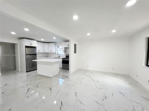 5725 Buchanan St Hollywood FL 33021