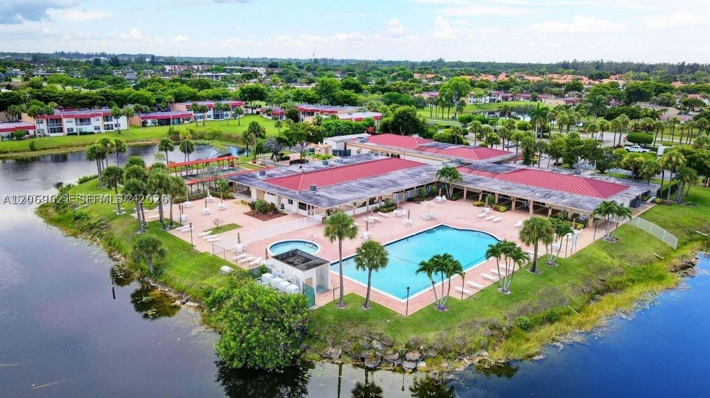 Photo of 136 Lake Dora Dr #136, West Palm Beach, FL 33411 (MLS # A12069621)