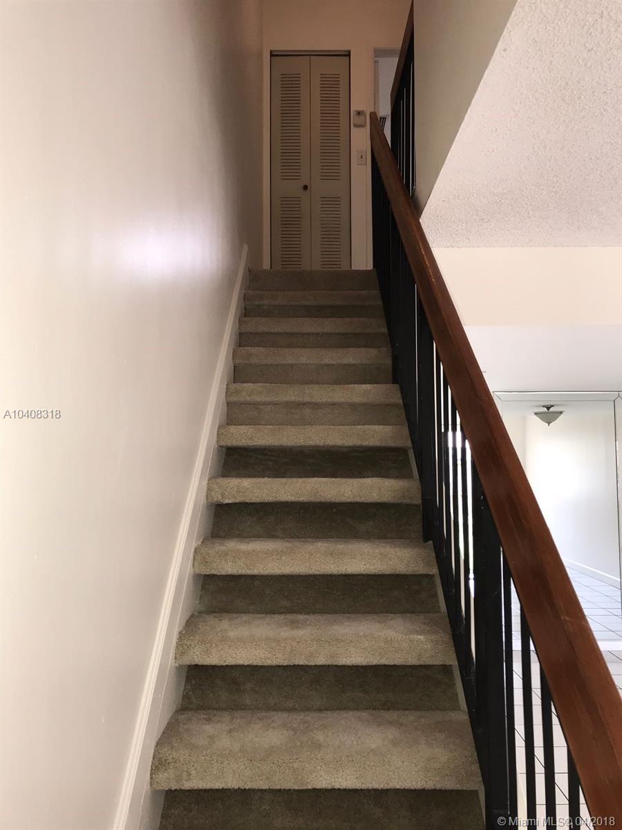 MIRA VILLAS CONDO - Residential