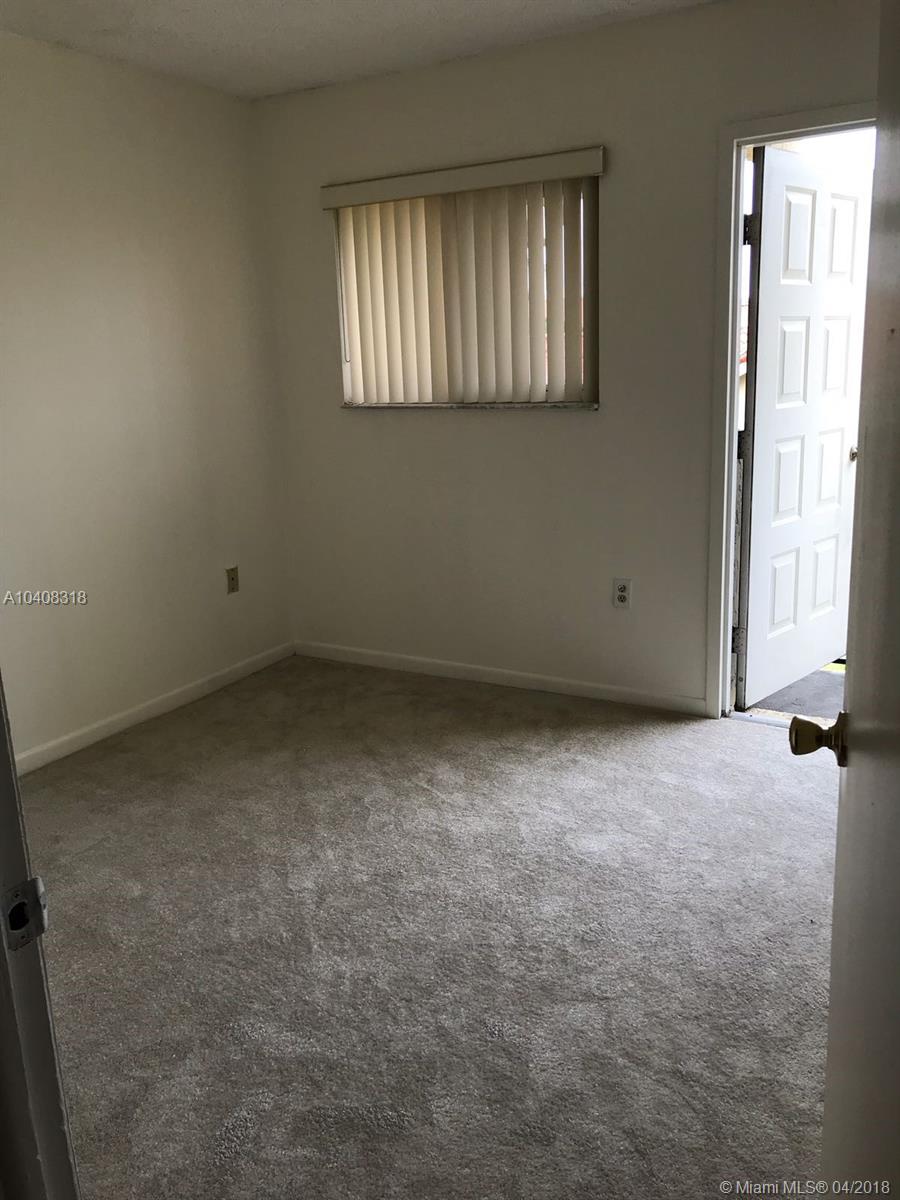 MIRA VILLAS CONDO - Residential