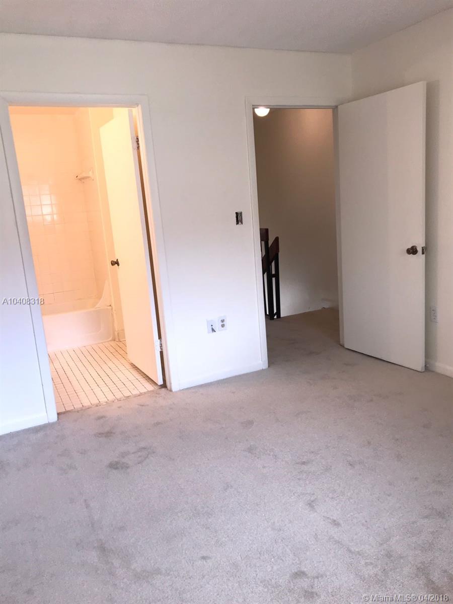 MIRA VILLAS CONDO - Residential