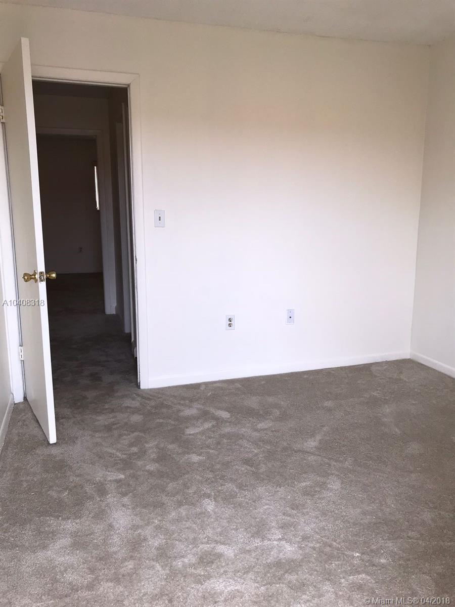 MIRA VILLAS CONDO - Residential