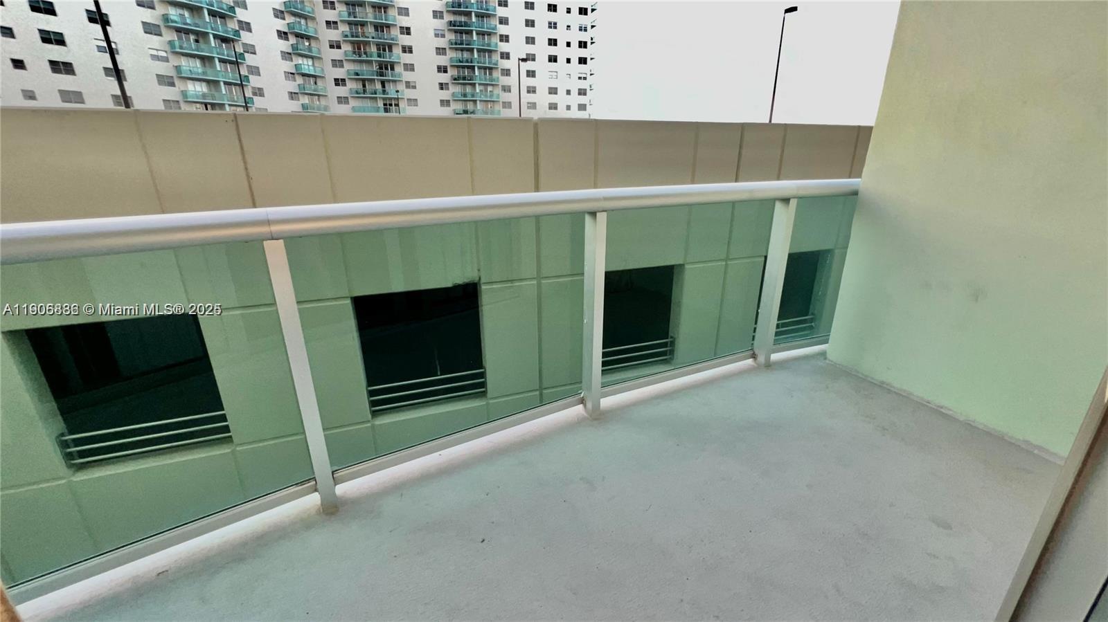 TIDES ON HOLLYWOOD BEACH - Residential Lease