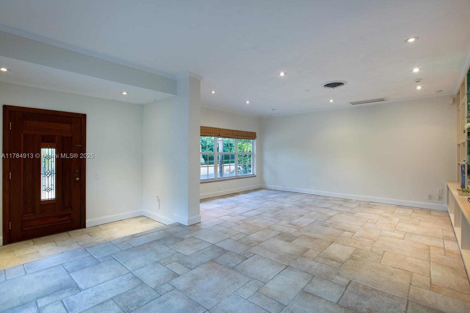 SUNRISE HARBOUR REV PL - Residential