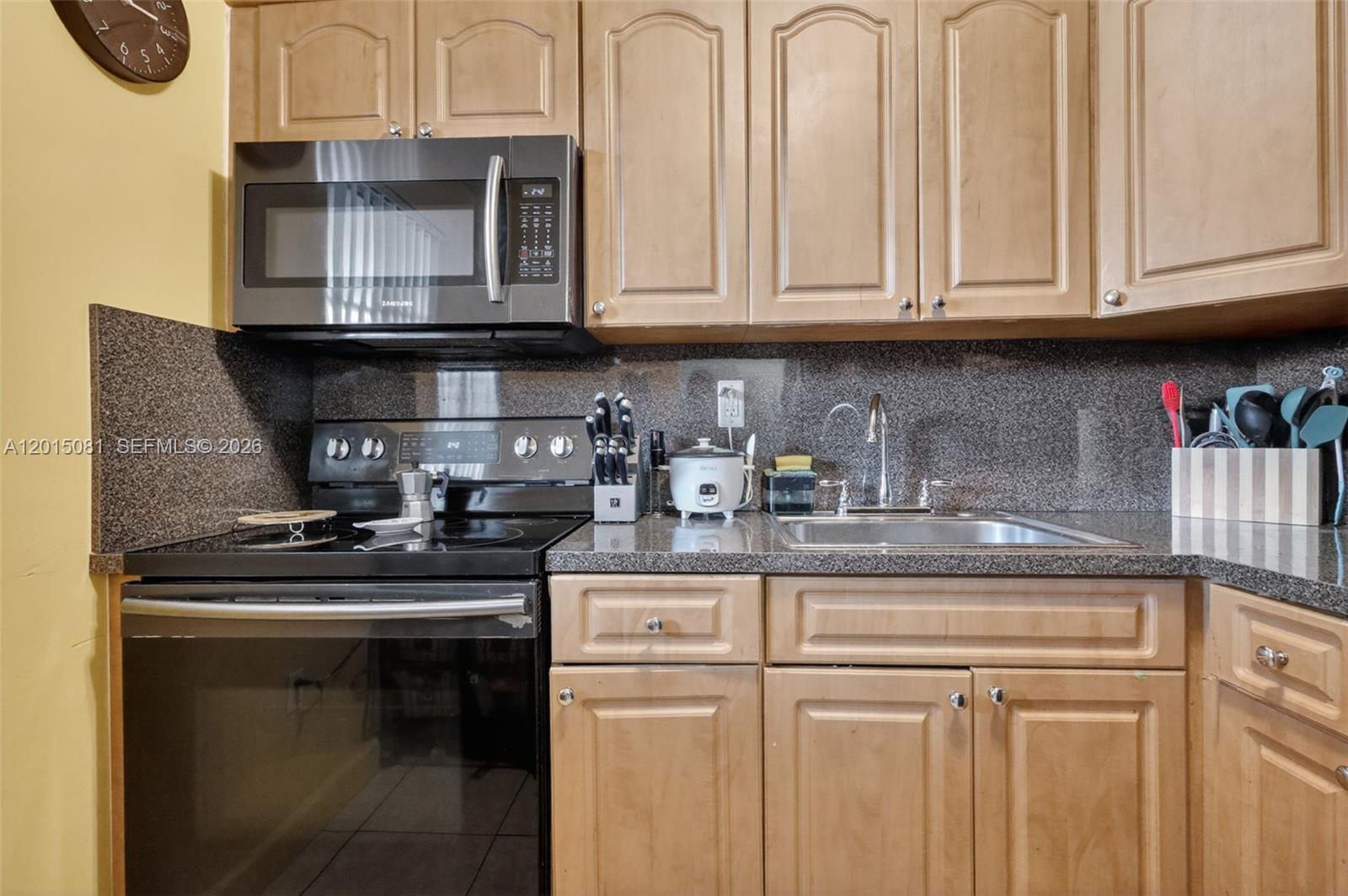 LOS SUENOS CONDO - Residential