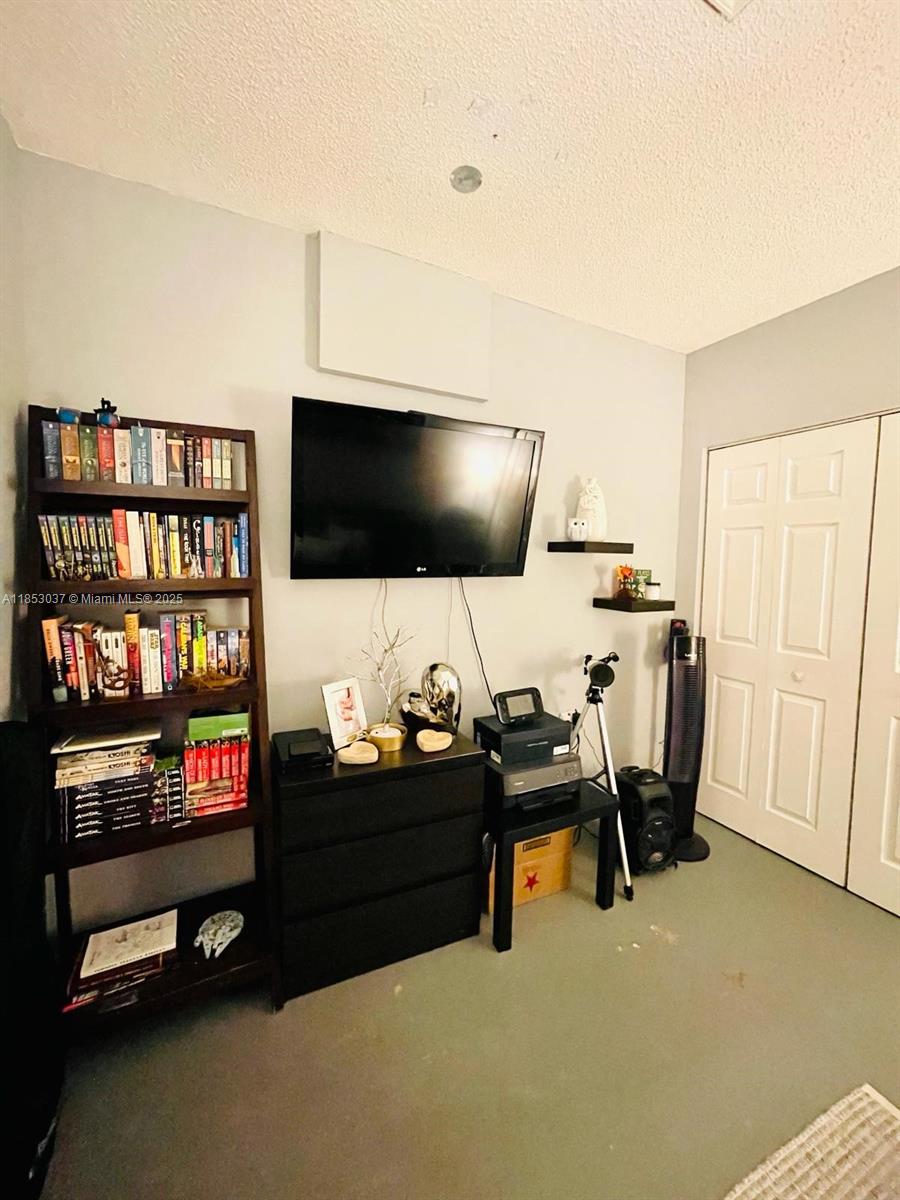 SILVER LAKES AT PEMBROKE - Residential