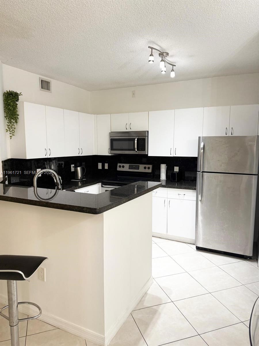 19501 E Country Club Dr 9104