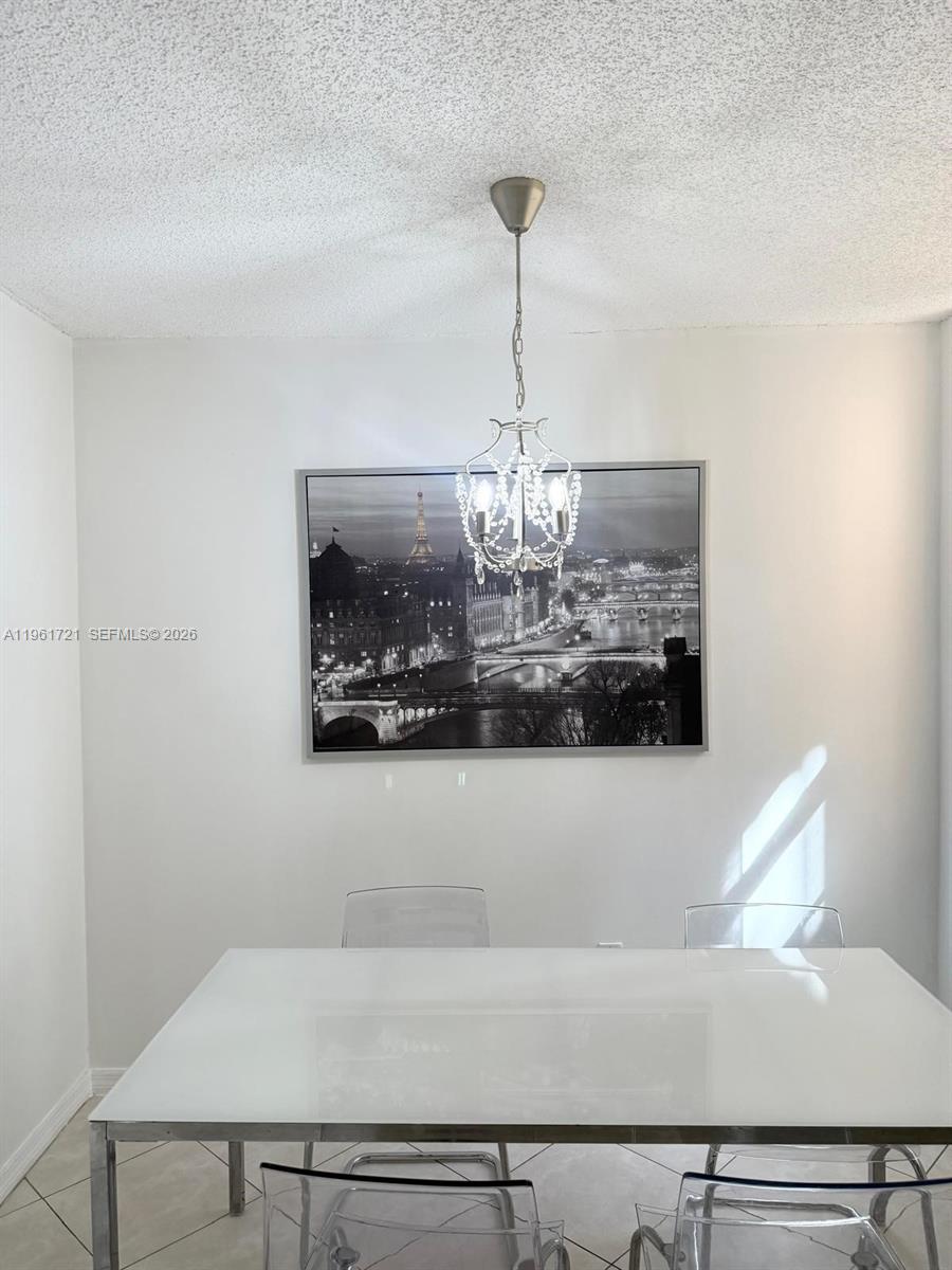 19501 E Country Club Dr 9104