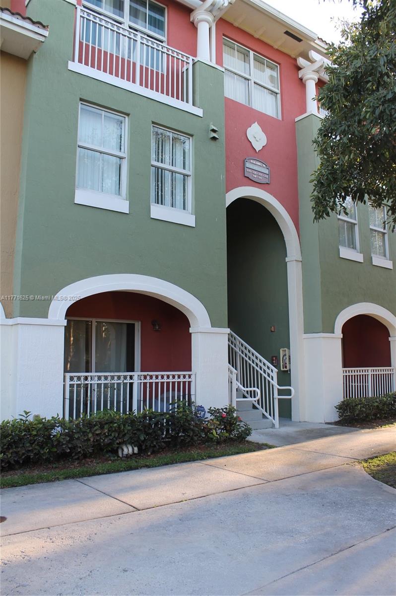 Property for Sale at 11202 Nw 83rd St 110, Doral, Miami-Dade County, Florida - Bedrooms: 3 
Bathrooms: 2  - $423,000