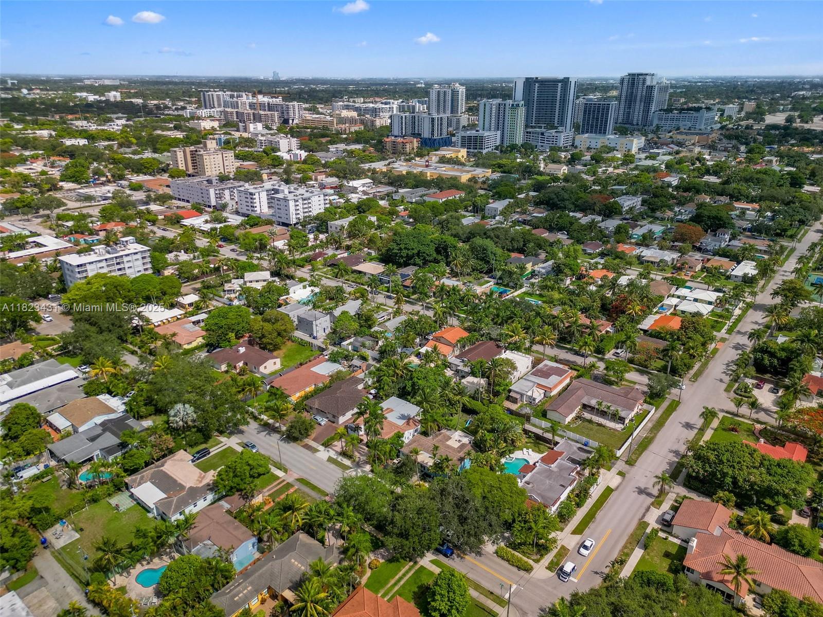 HOLLYWOOD - Residential