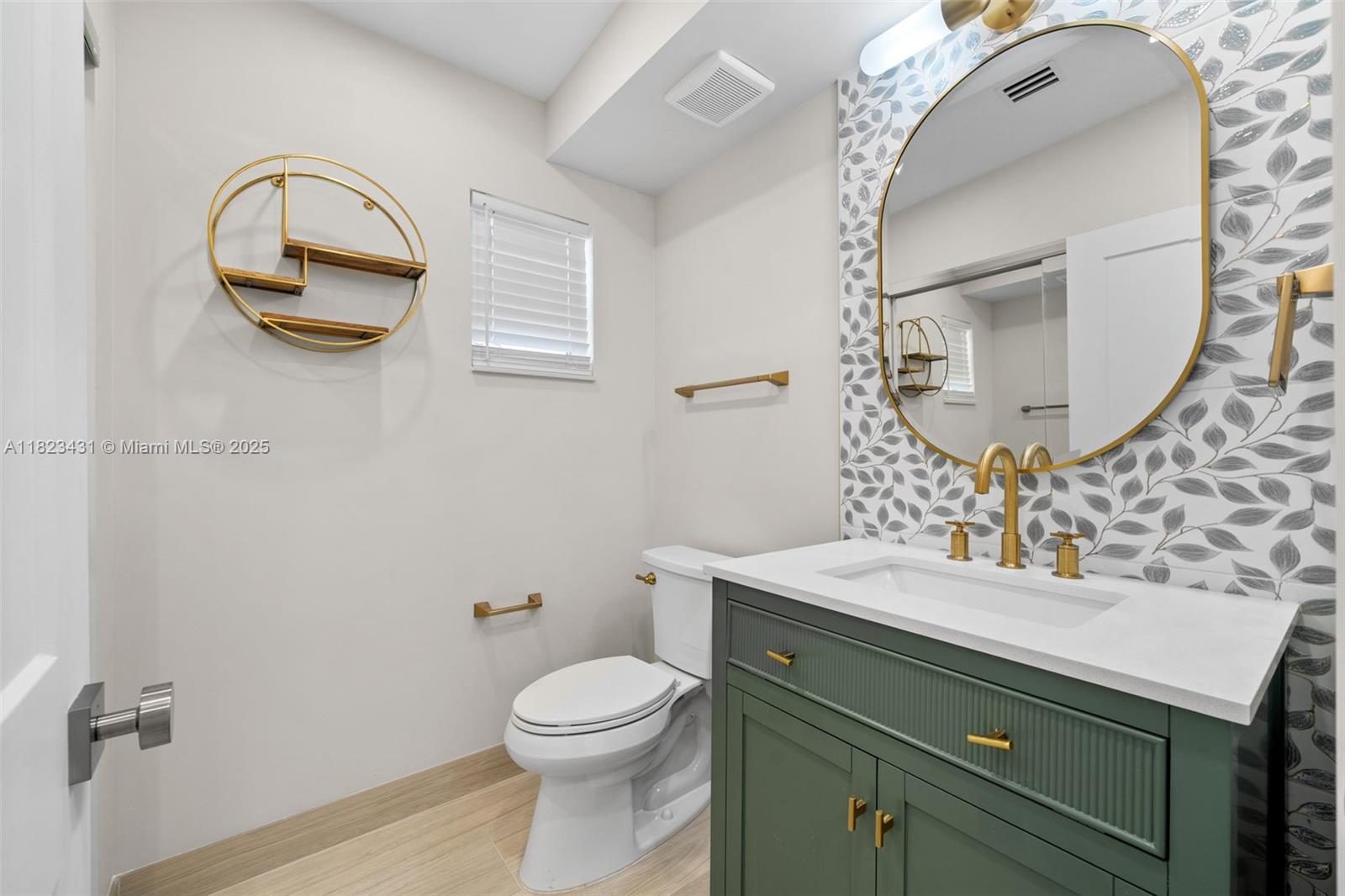 HOLLYWOOD - Residential