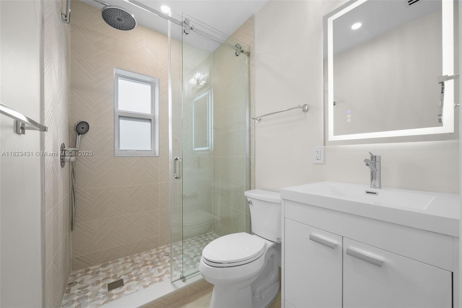 HOLLYWOOD - Residential