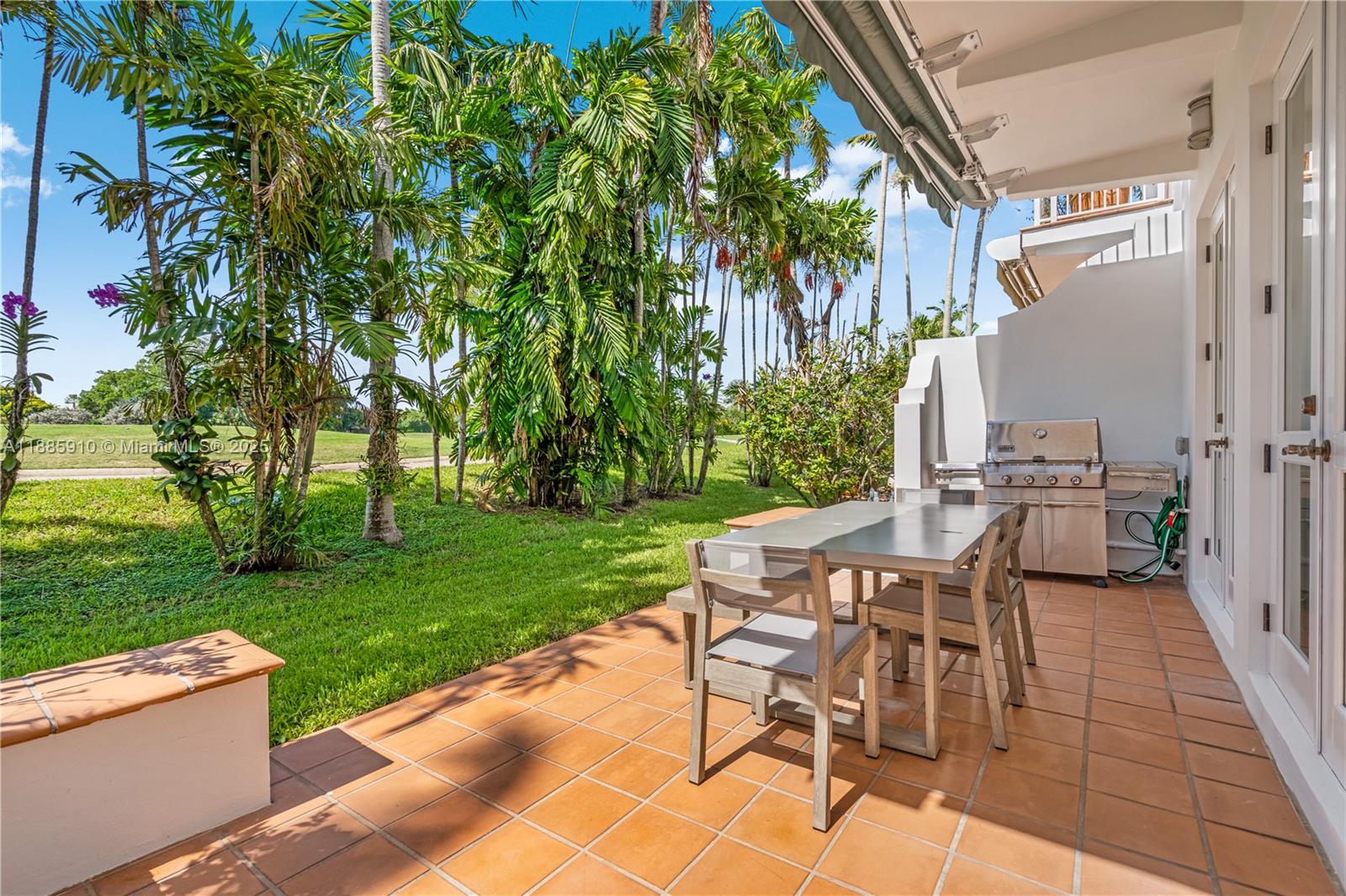 VILLAGE OF CAMPO SANO CON - Residential