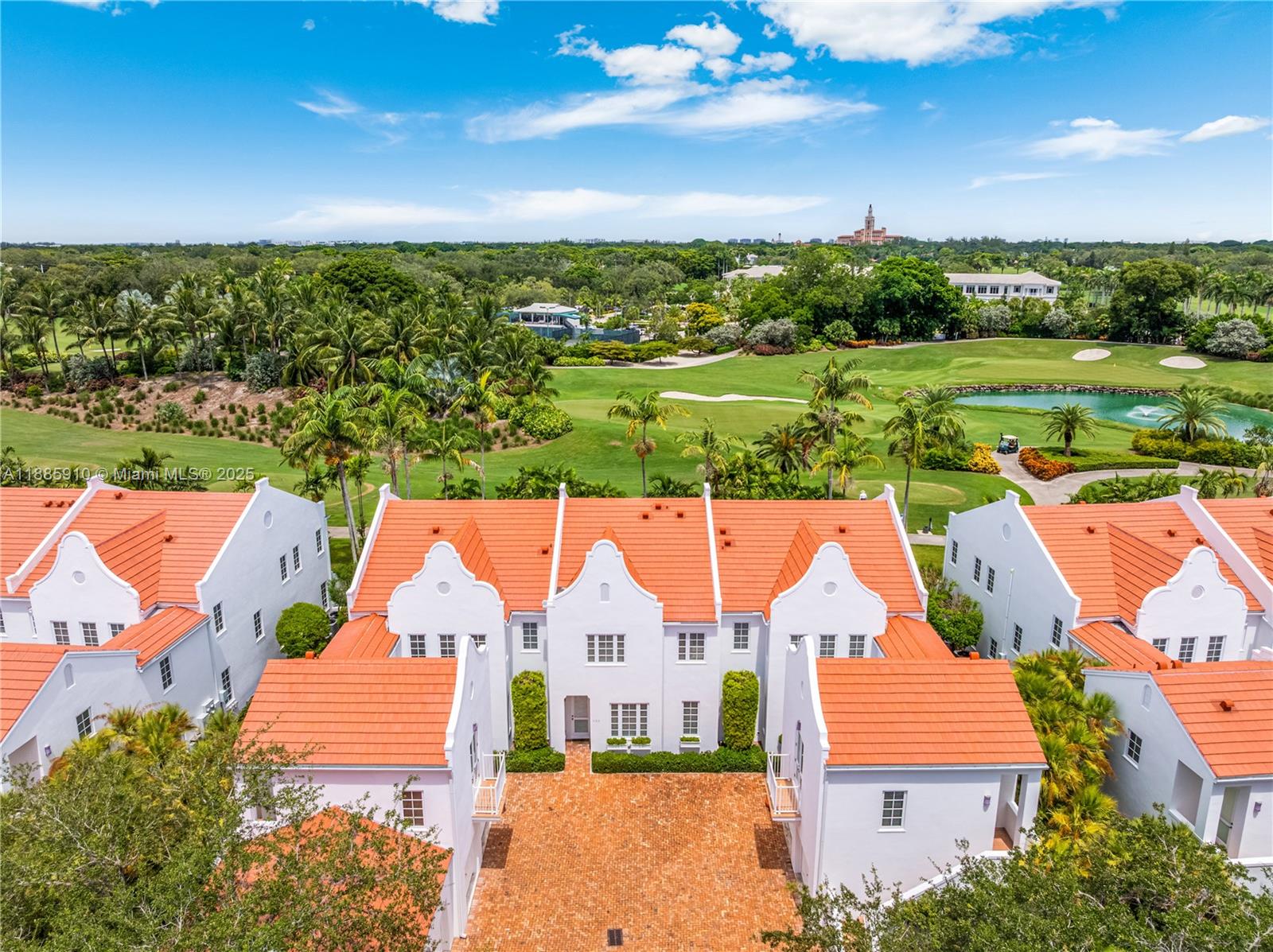VILLAGE OF CAMPO SANO CON - Residential