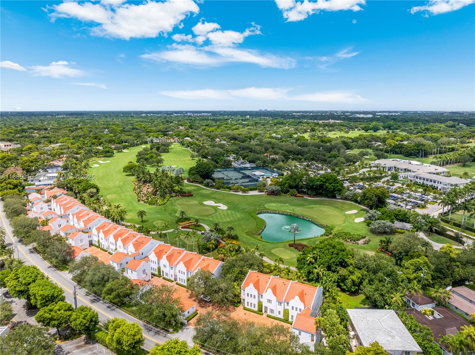 VILLAGE OF CAMPO SANO CON - Residential