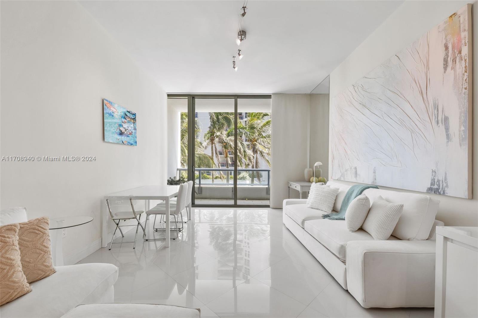 6799 Collins Ave 207