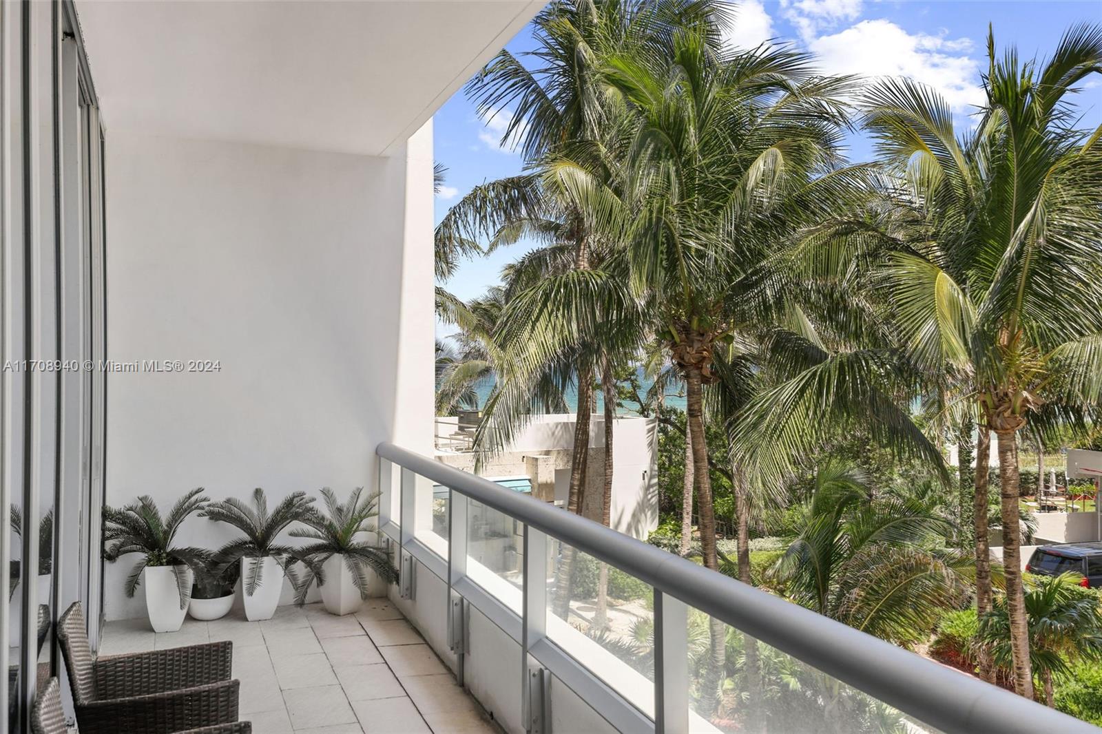6799 Collins Ave 207
