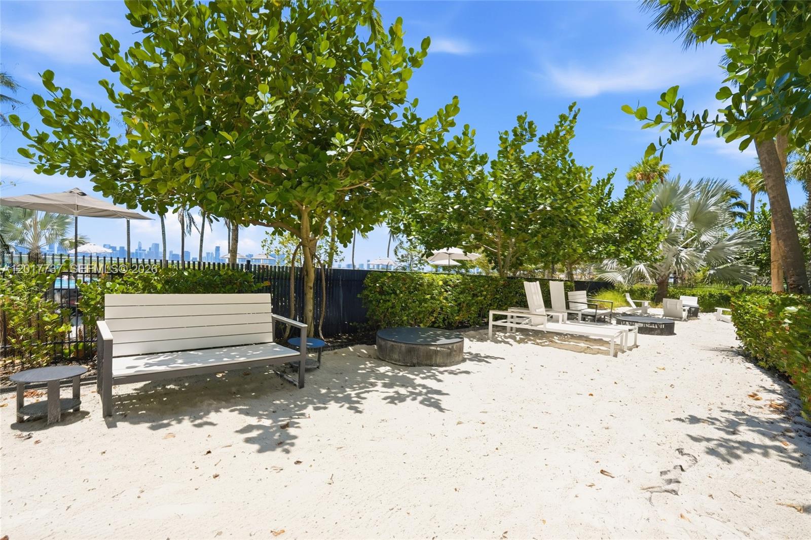 FLAMINGO SOUTH BEACH I CO - Residential
