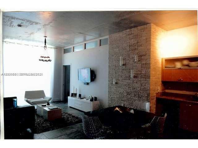 2275 Biscayne Blvd PH103