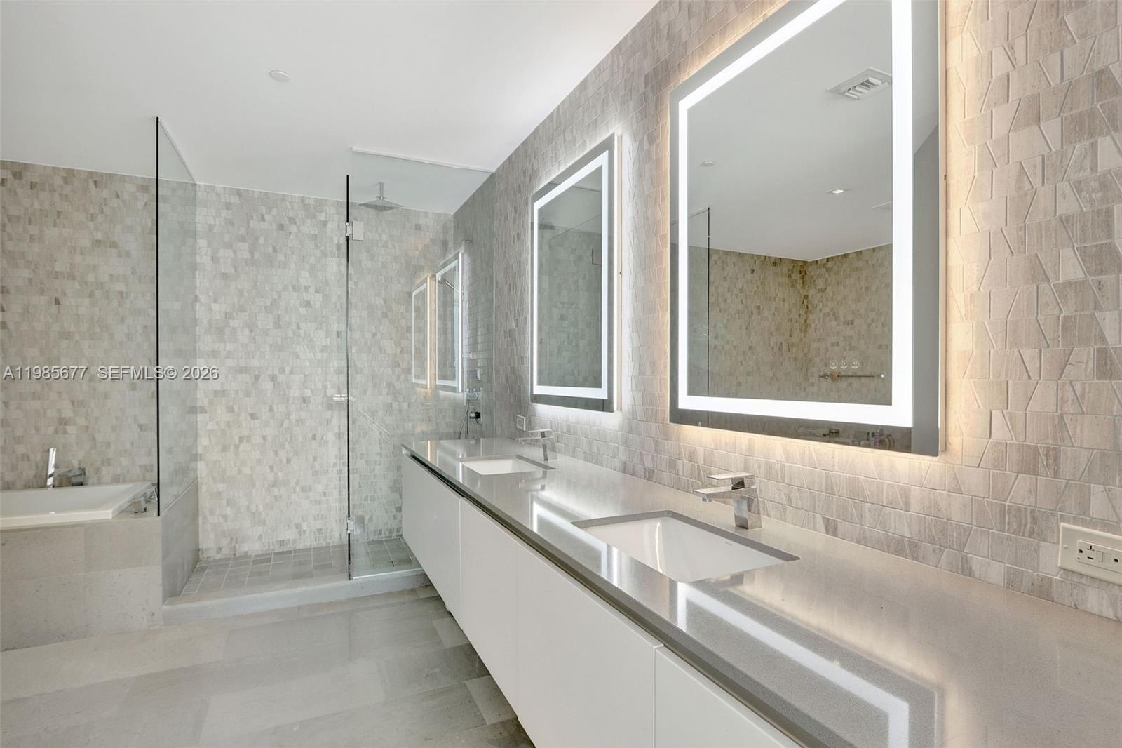 REACH CONDO - Residential