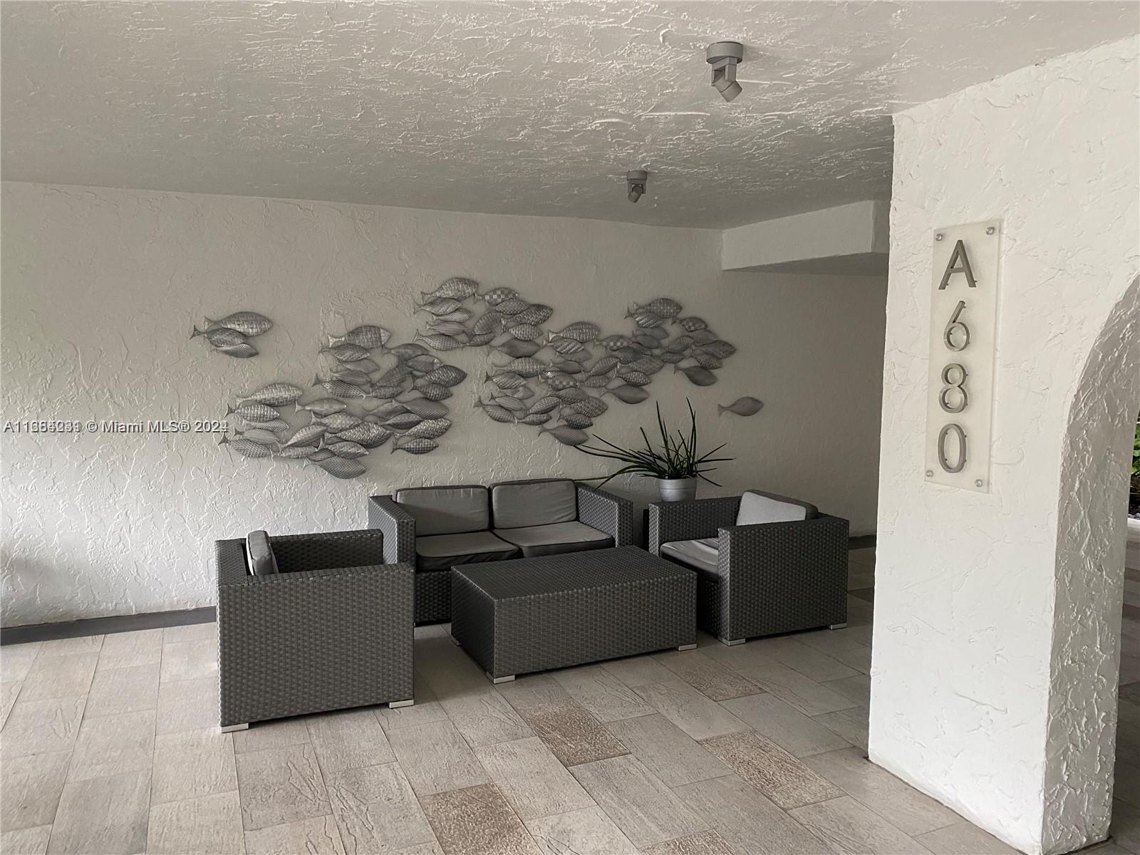NIRVANA CONDO NO ONE COND - Residential